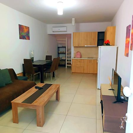 Galatex Μaisonette Apartment Limassol Ngoại thất bức ảnh